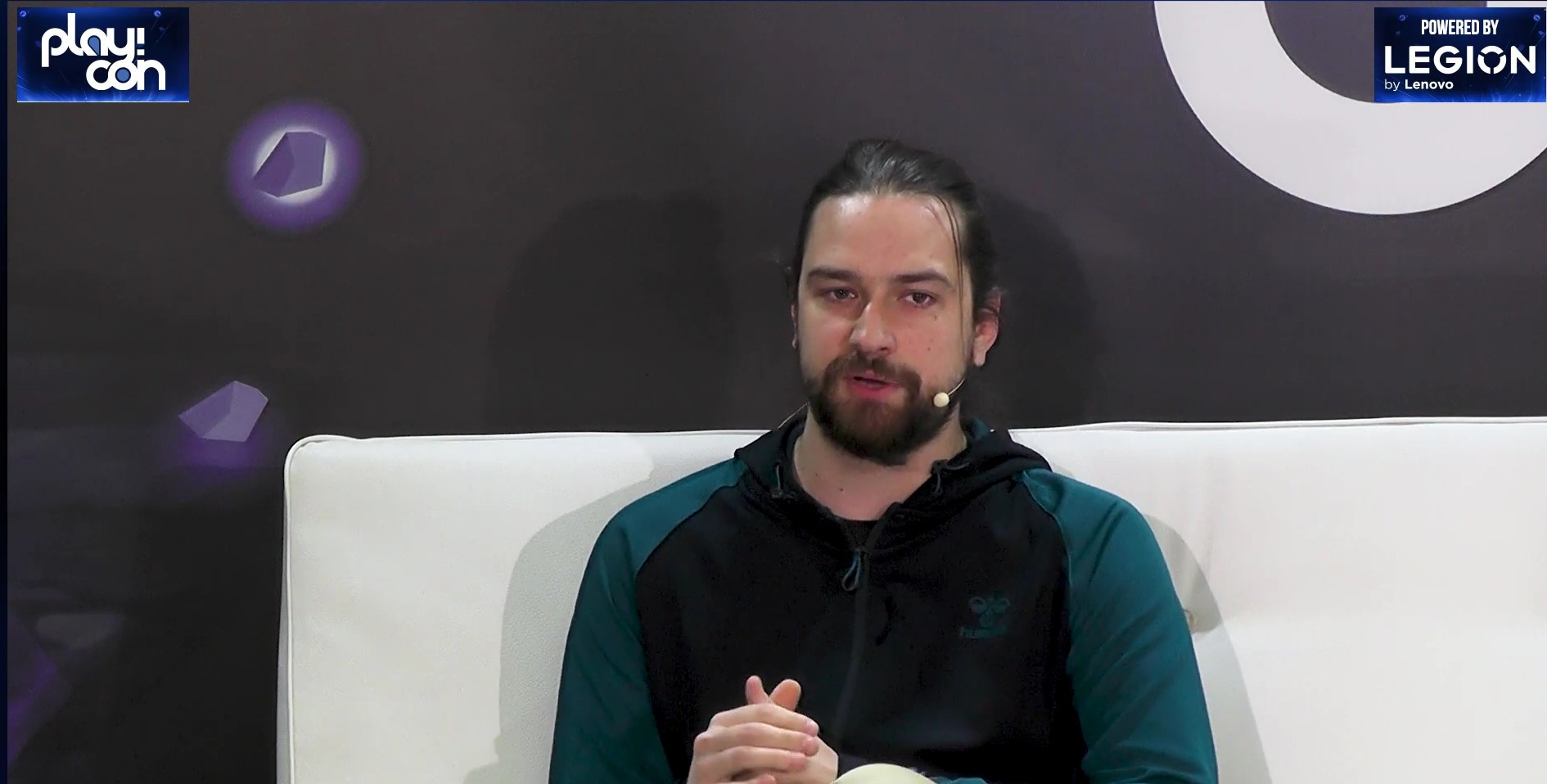 Lazar Mesaroš iz srbijanskog studija Ebb Software, govorio je o igri Scrone na PlayCon konferenciji